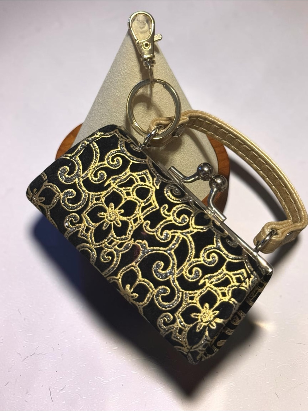 Gold Floral Embroidered Black KissLock Mini Bag Keychain NIP